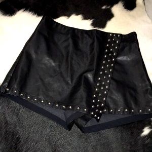 Black , free people, skort size 4